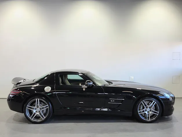 Mercedes-Benz SLS AMG Coupé