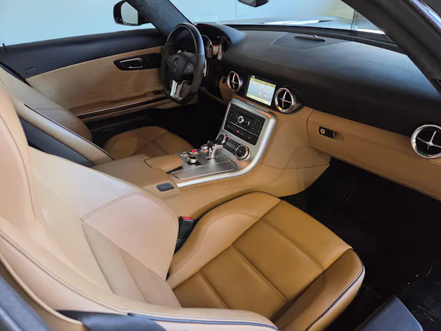 Mercedes-Benz SLS AMG Coupé