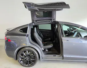 Tesla Model X 100 D