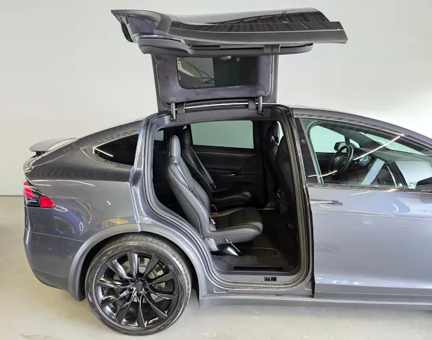 Tesla Model X 100 D