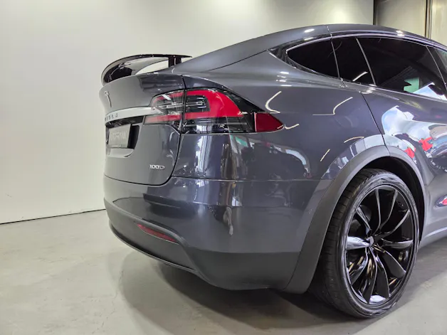 Tesla Model X 100 D
