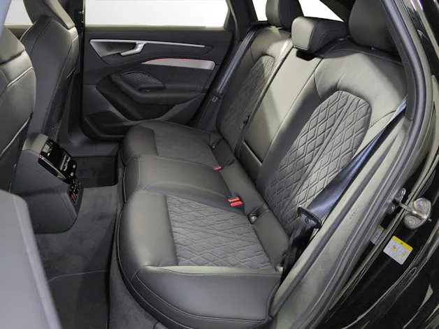 Audi A6 Avant TFSI quattro 270 kW S tronic