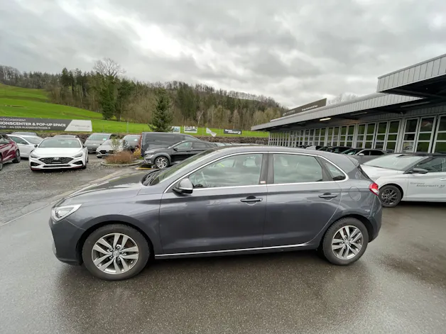 Hyundai i30 1.6 CRDi Launch