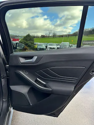 Ford Focus 1.0 MHEV ST-Line Style Automat