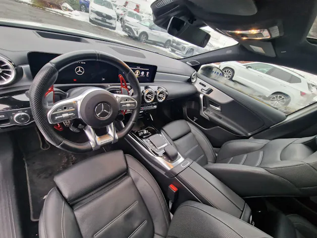 Mercedes-Benz A 35 AMG 4Matic Speedshift