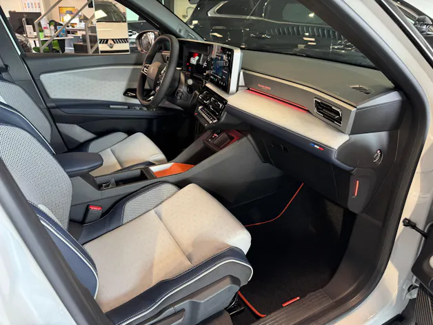 Renault R5 E-TECH ELECTRIC Roland Garros 150PS Comfort Range