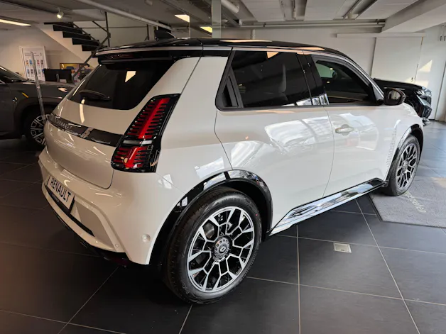 Renault R5 E-TECH ELECTRIC Roland Garros 150PS Comfort Range