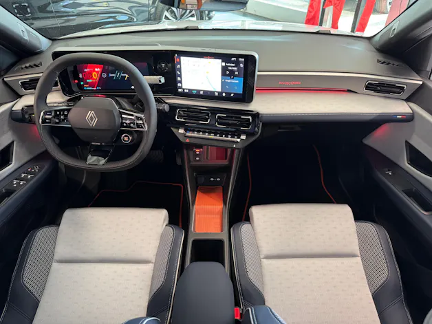 Renault R5 E-TECH ELECTRIC Roland Garros 150PS Comfort Range