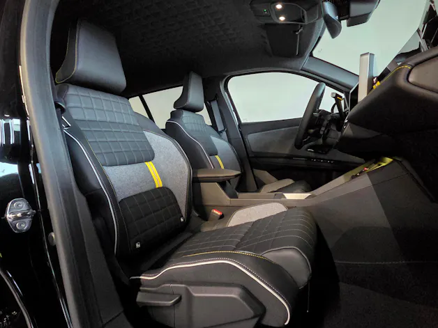 Renault R4 E-TECH ELECTRIC iconic 150PS Comfort Range
