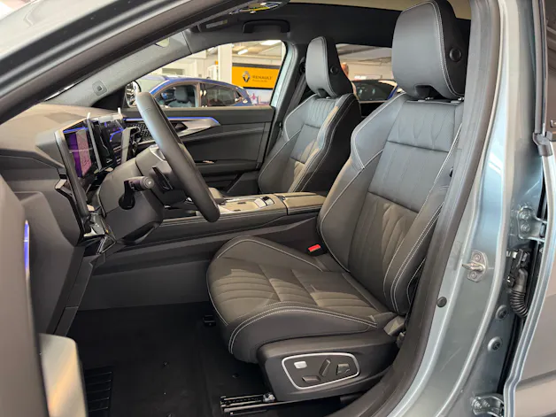 Renault Espace Full Hybrid E-Tech iconic full hybrid E-Tech 200 - 5 Seater