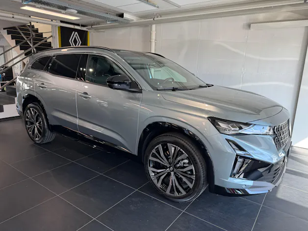 Renault Espace Full Hybrid E-Tech iconic full hybrid E-Tech 200 - 5 Seater