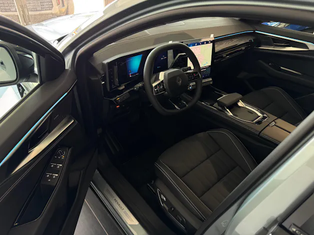 Renault Espace Full Hybrid E-Tech iconic full hybrid E-Tech 200 - 5 Seater