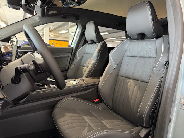 Renault Espace Full Hybrid E-Tech iconic full hybrid E-Tech 200 - 5 Seater