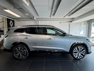Renault Espace Full Hybrid E-Tech iconic full hybrid E-Tech 200 - 5 Seater