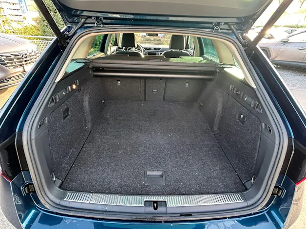Škoda Superb Combi 2.0 TSI L&K DSG 4x4