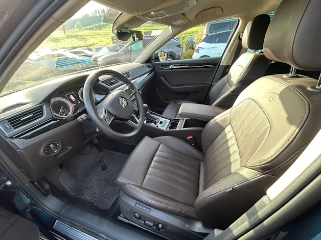 Škoda Superb Combi 2.0 TSI L&K DSG 4x4