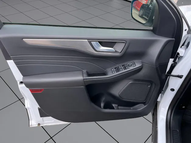 Ford Kuga 2.5 FHEV Titanium X FWD