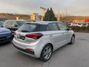 Hyundai i20 1.0 T-GDi Amplia DCT