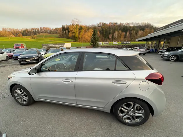 Hyundai i20 1.0 T-GDi Amplia DCT