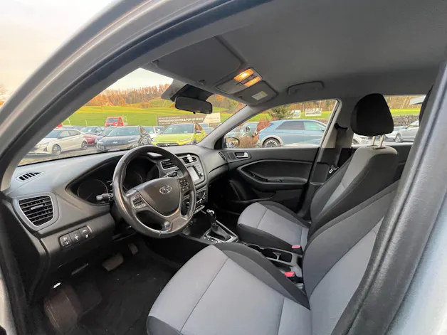 Hyundai i20 1.0 T-GDi Amplia DCT