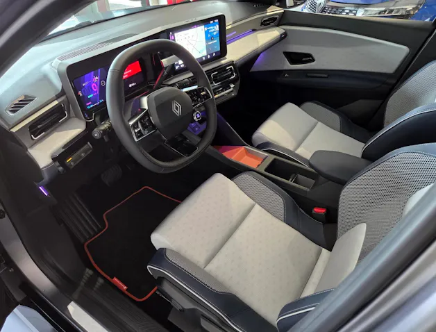 Renault R5 E-Tech Roland Garros 52 kWh Comfort Range