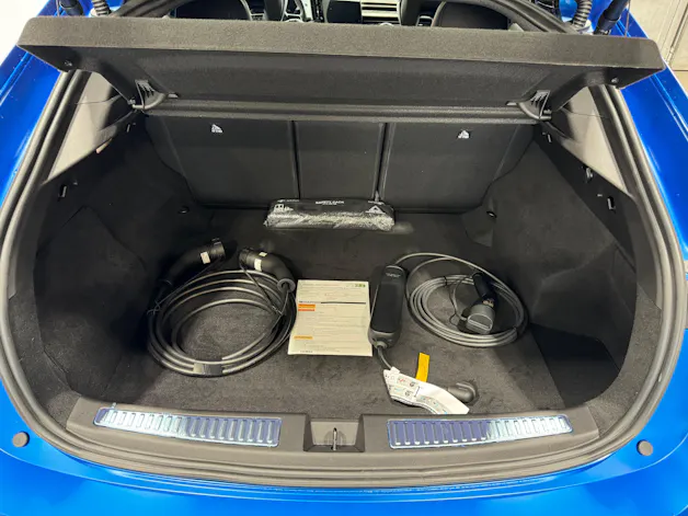 Renault RAFALE HYBRID E-TECH Atelier Alpine hyper hybrid E-Tech 4x4 300PS plug-in