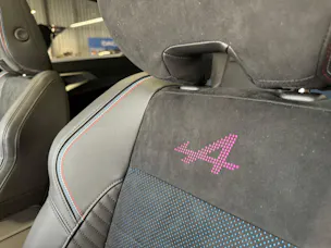 Renault RAFALE HYBRID E-TECH Atelier Alpine hyper hybrid E-Tech 4x4 300PS plug-in