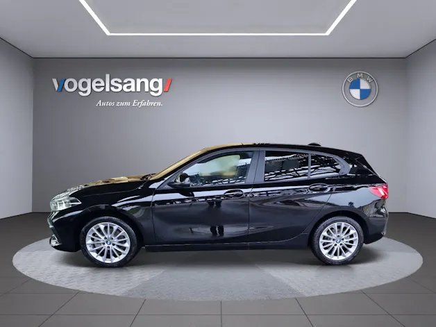 BMW 118i Essential Edition Steptronic