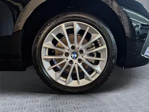 BMW 118i Essential Edition Steptronic