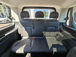 Hyundai Staria Premium 1.6 T-GDi HEV Vertex A