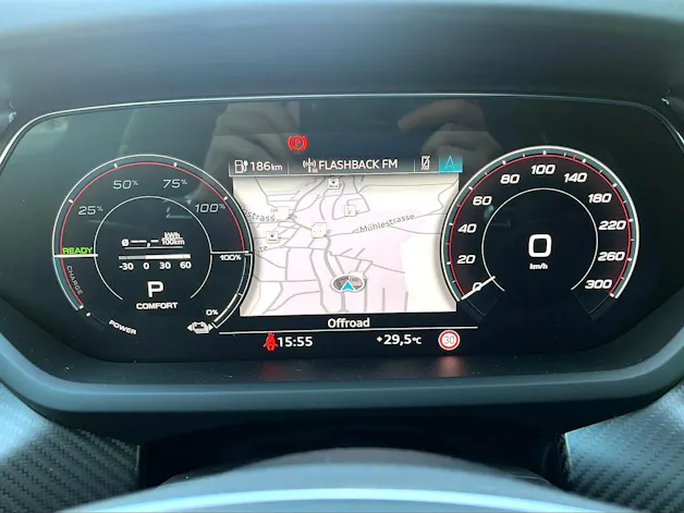 Audi e-tron GT quattro Mythosschwarz Metallic