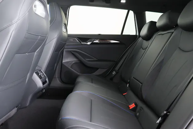 VW Passat Variant 1.5 TSI evo2 Plug-In- Hybrid R-Line DSG