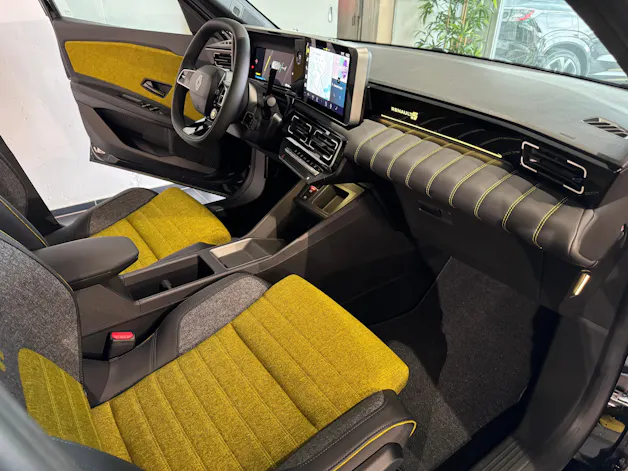Renault R5 E-TECH 100% ELECTRIC iconic five 150PS Comfort Range