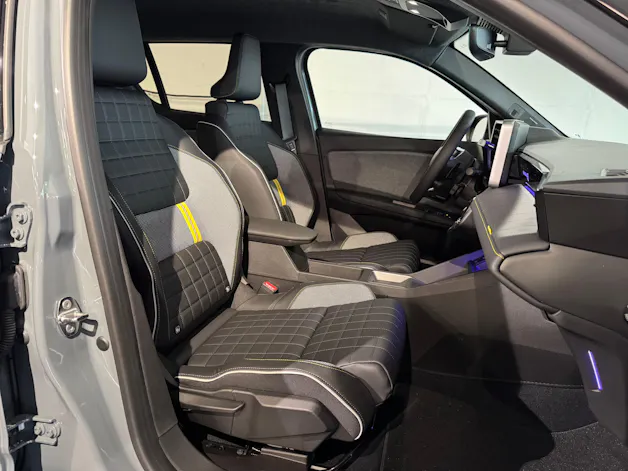 Renault R4 E-TECH ELECTRIC iconic 150PS Comfort Range