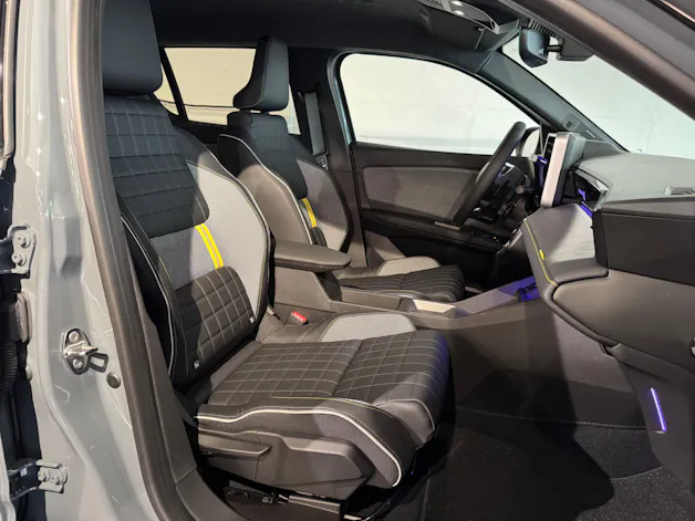 Renault R4 E-TECH ELECTRIC iconic 150PS Comfort Range
