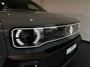Renault R4 E-TECH ELECTRIC iconic 150PS Comfort Range