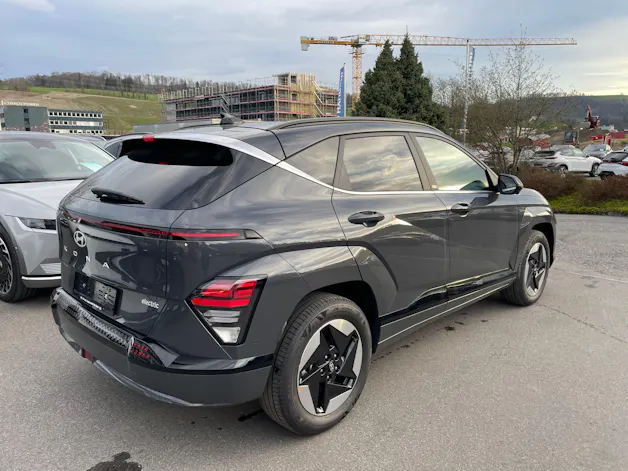 Hyundai Kona EV 65.4 kWh Amplia