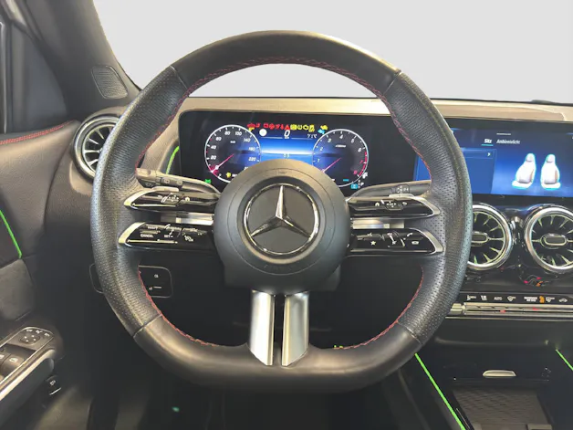 Mercedes-Benz GLB 220 AMG Line 4MATIC