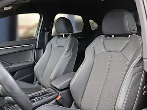 Audi Q3 Sportback 35 TFSI S line Attraction S-tronic Mythosschwarz Metallic