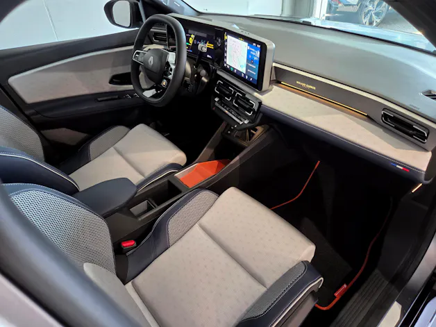 Renault R5 E-TECH ELECTRIC Roland Garros 150PS Comfort Range