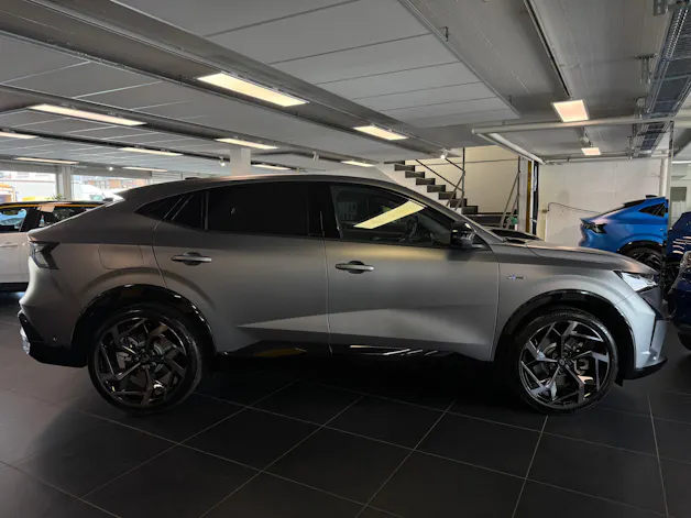 Renault RAFALE HYBRID E-TECH Atelier Alpine hyper hybrid E-Tech 4x4 300PS plug-in