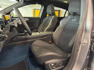 Renault RAFALE HYBRID E-TECH Atelier Alpine hyper hybrid E-Tech 4x4 300PS plug-in