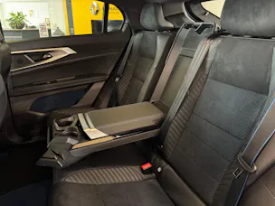 Renault RAFALE HYBRID E-TECH Atelier Alpine hyper hybrid E-Tech 4x4 300PS plug-in