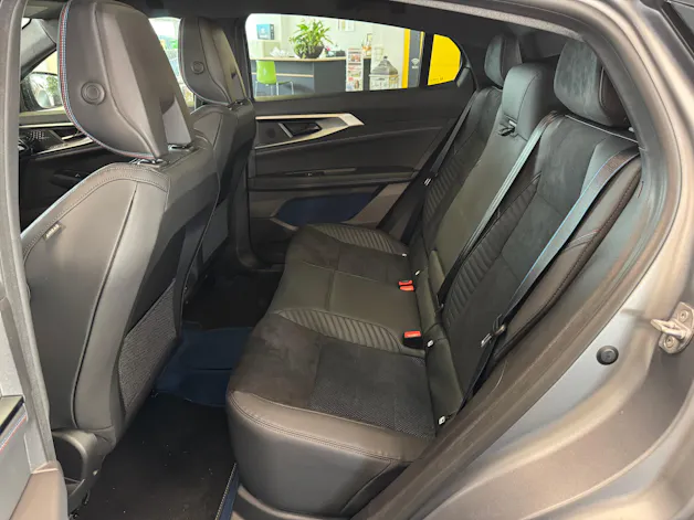 Renault RAFALE HYBRID E-TECH Atelier Alpine hyper hybrid E-Tech 4x4 300PS plug-in