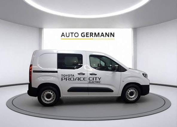 Vehicle image 6 Vehicle image 6