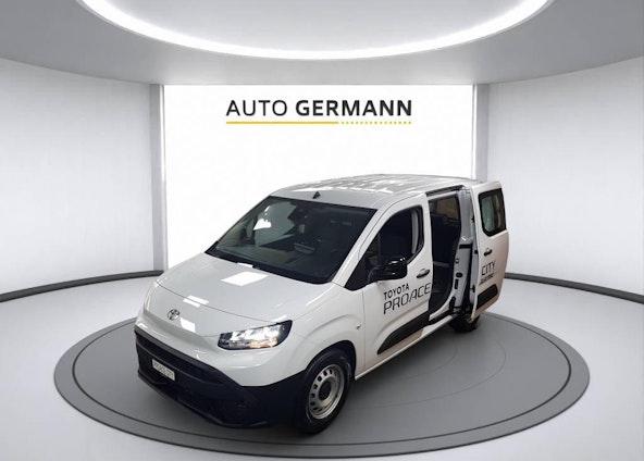 First vehicle image First vehicle image