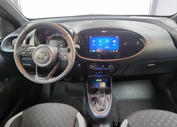 Vehicle image 7 Vehicle image 7