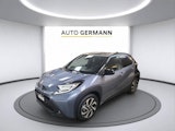 First vehicle image