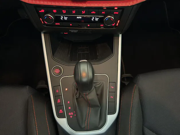 SEAT Arona 1.5 Eco TSI Hola FR DSG