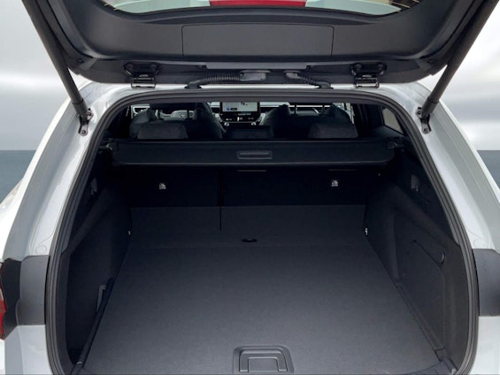 Vehicle image 23 Vehicle image 23